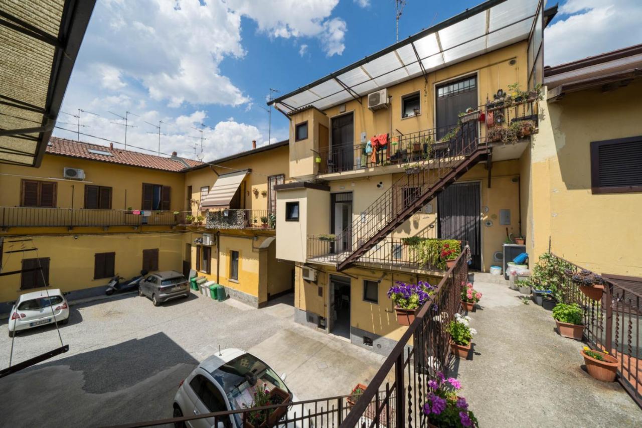 Beat House&Apartments Аграте Брианца Екстериор снимка